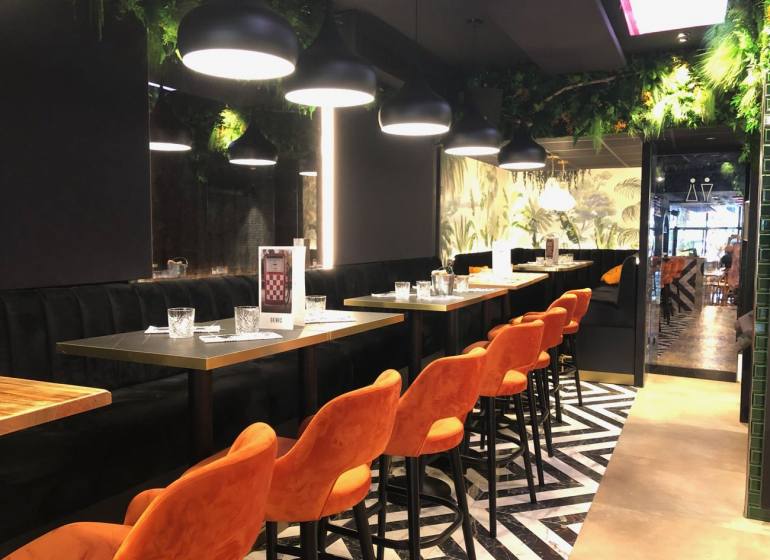 love spots - Brasserie Faubourg 46 - aix-en-provence - tables