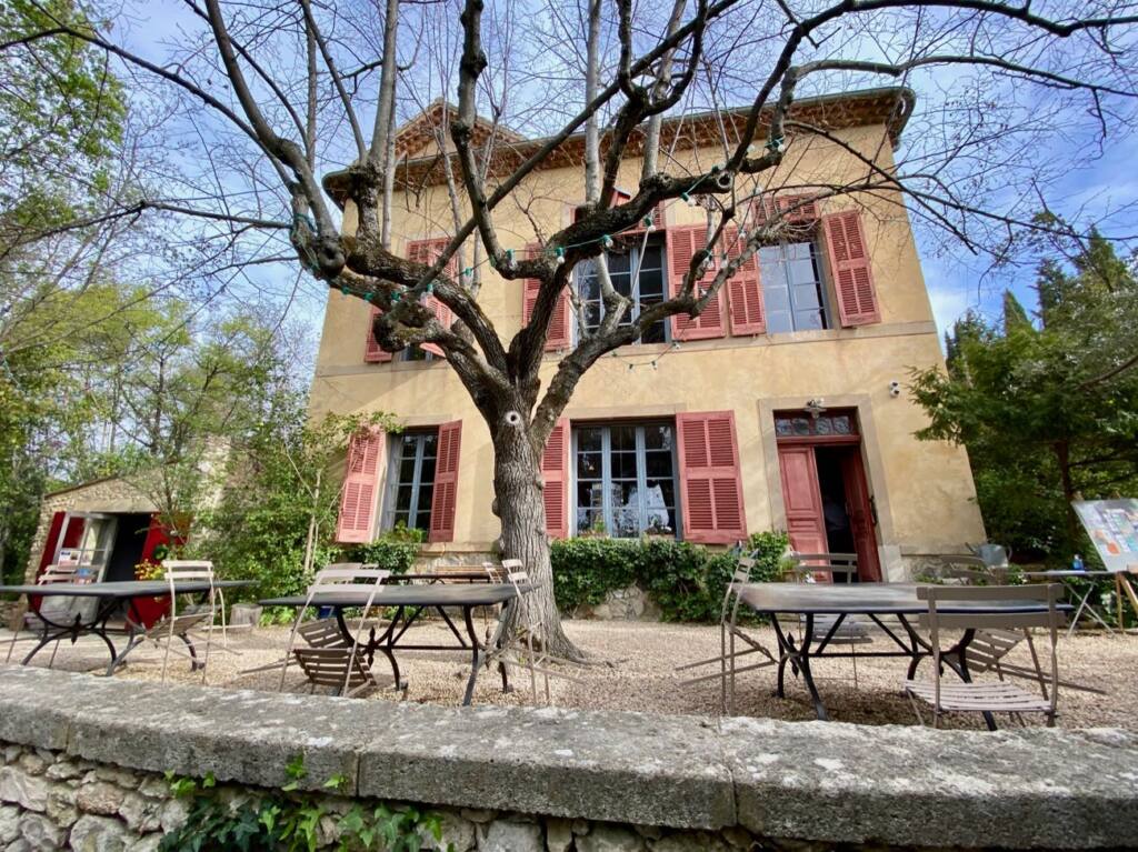 Atelier de Cezanne, the painter's workshop, city guide love spots Aix-en-Provence (house)