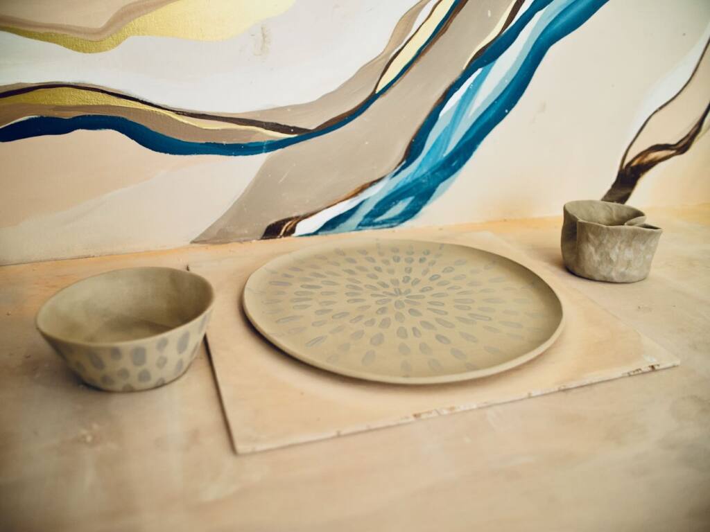 Atelier 8 Mirabeau : cours de poterie à Aix-en-Provence (plat))