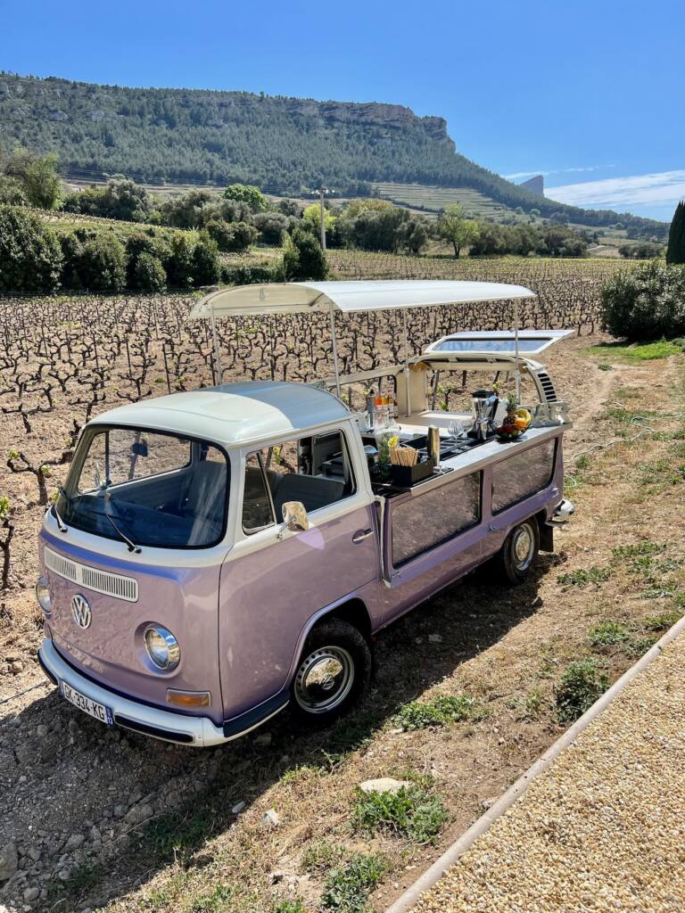 Kombi, Mobile bar and catering in Provence, City Guide Love spots (the van)