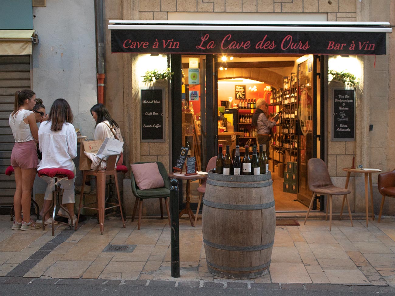 La Cave des Ours : Cave à vins à Aix-en-Provence (façade))