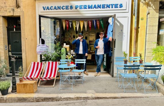 Vacances Permanentes : Boutique de créateurs artisanaux locaux à Aix-en-Provence (devanture)