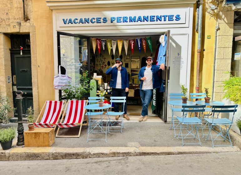 Vacances Permanentes : Boutique de créateurs artisanaux locaux à Aix-en-Provence (devanture)