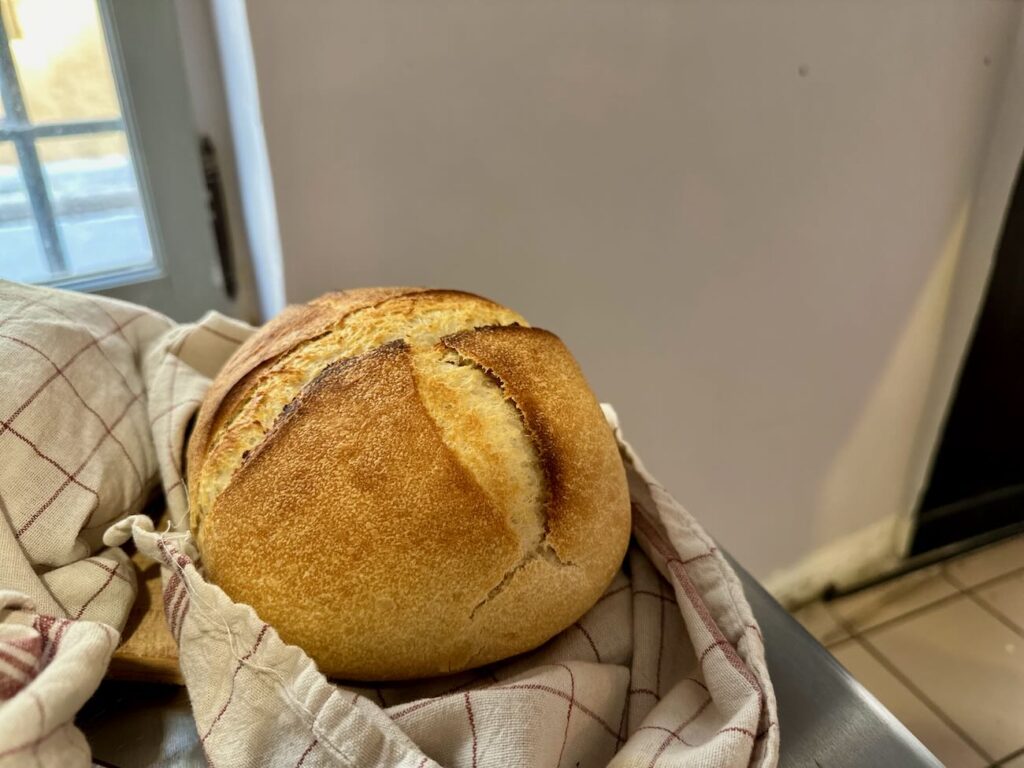 Moment est une cantine située dans le quartier des Arts et métiers à Aix-en-Provence qui se transforme le soir en repère de fins gourmets. (miche)