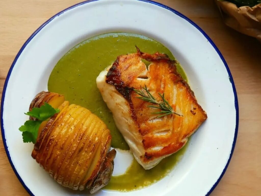 Moment est une cantine située dans le quartier des Arts et métiers à Aix-en-Provence qui se transforme le soir en repère de fins gourmets. (plat deux)