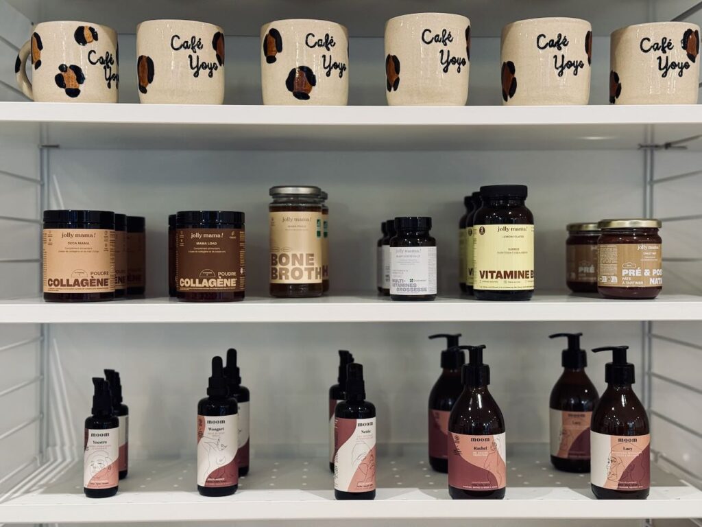 Café Yoyo est un coffee shop pour toute la famille qui propose du café de spécialité et un espace de jeu pour les enfants. (jolly Mama)