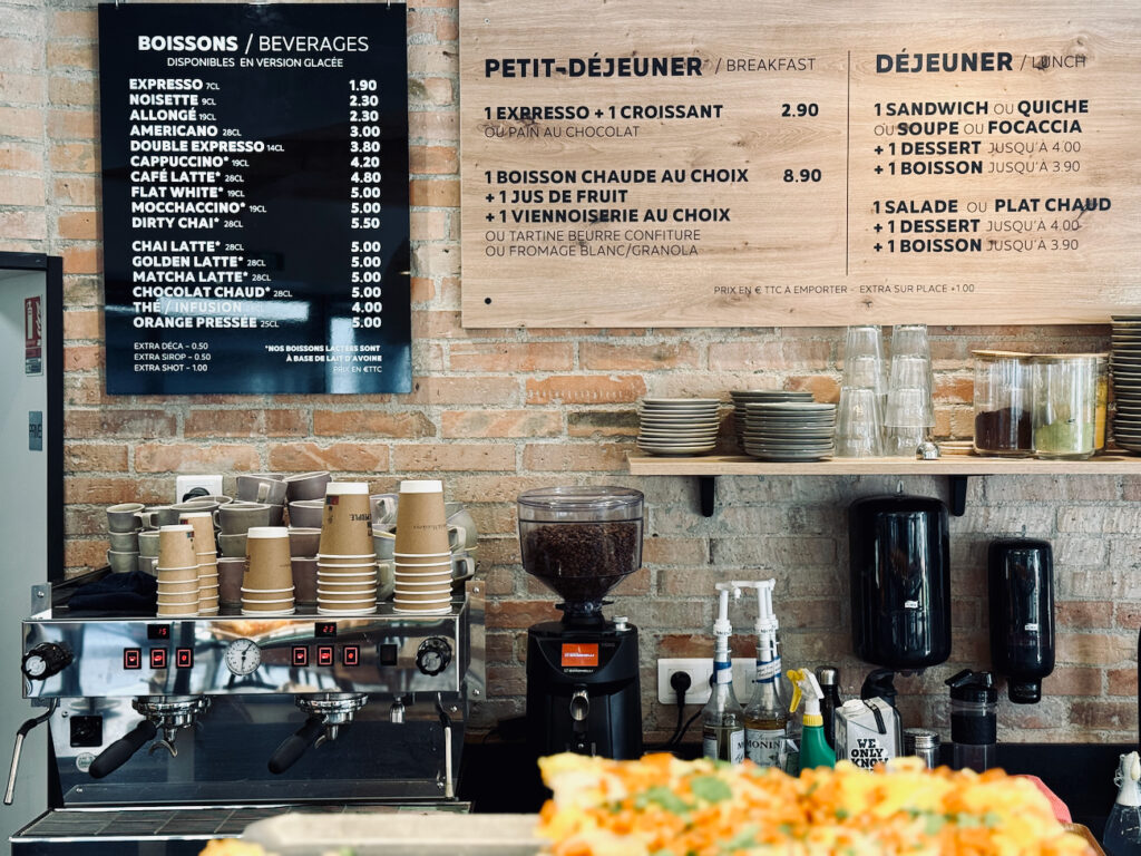 Land&Monkeys est une boulangerie-pâtisserie 100 % végétale qui bouscule les idées reçues : viennoiseries, pâtisseries, salés et spécialités provençales, le tout sans compromis sur le goût. (coffee shop)