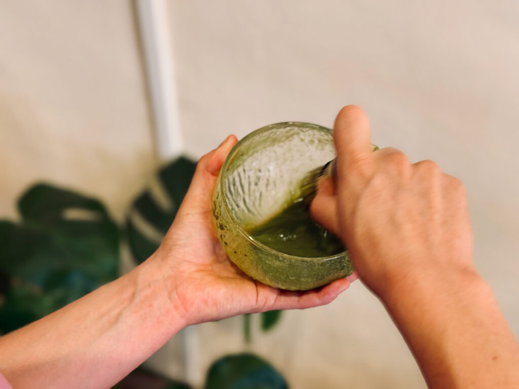 Cascara est un coffee shop de spécialité à Aix-en-Provence, dans un lieu classé, proposant cafés sourcés, pâtisseries maison, boissons originales et une atmosphère conviviale. (matcha)