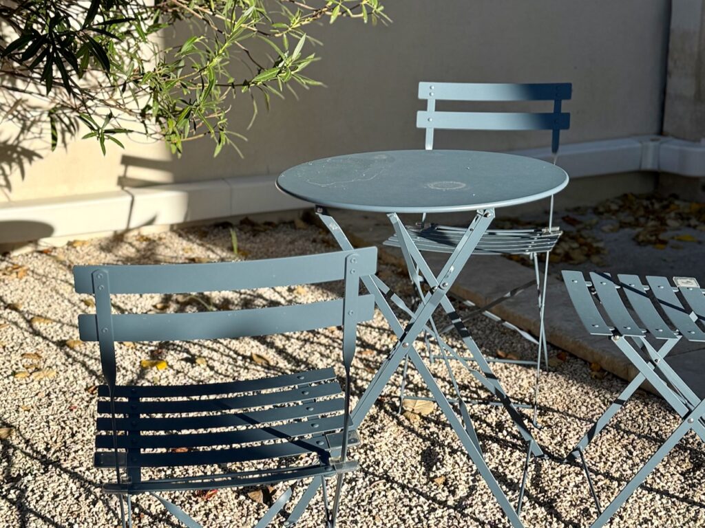 Capsule Pilates Club est une boutique fitness quoi propose des cours de pilates au sol et pilates réformer en collectif ou en individuel, mais aussi des cours de barre. (extérieur)