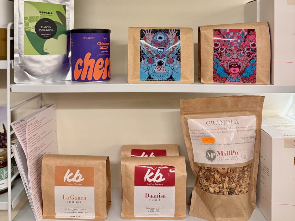 Maiiipo est une cantine Coffee-shop située dans le centre historique d’Aix-en-Provence ouverte 5 jours 7 toute la journée. (sélection)