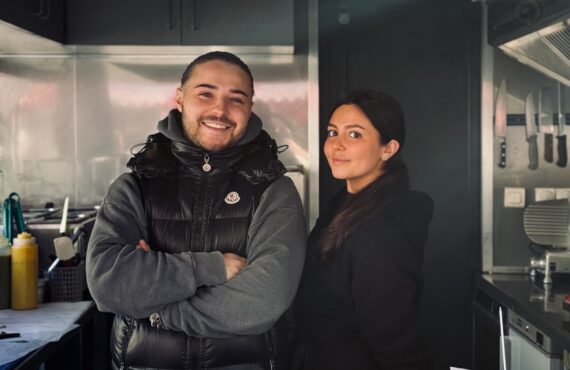 Chez Barth est une sandwicherie artisanales située place des prêcheurs à Aix-en-Provence. (Marilou et Mathis)