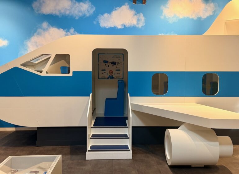 Paloma est un parc ludo-éducatif pour enfant de 0 à 10 ans qui décline dans une mini ville 7 univers. (avion)