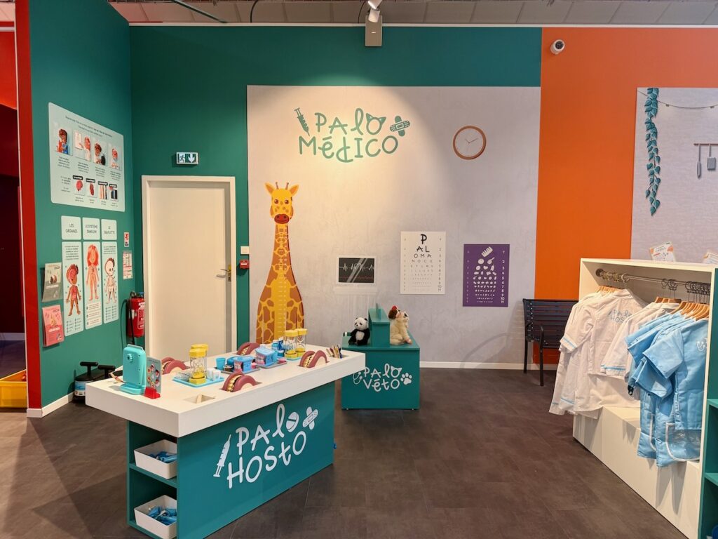 Paloma est un parc ludo-éducatif pour enfant de 0 à 10 ans qui décline dans une mini ville 7 univers. (Palo hosto)