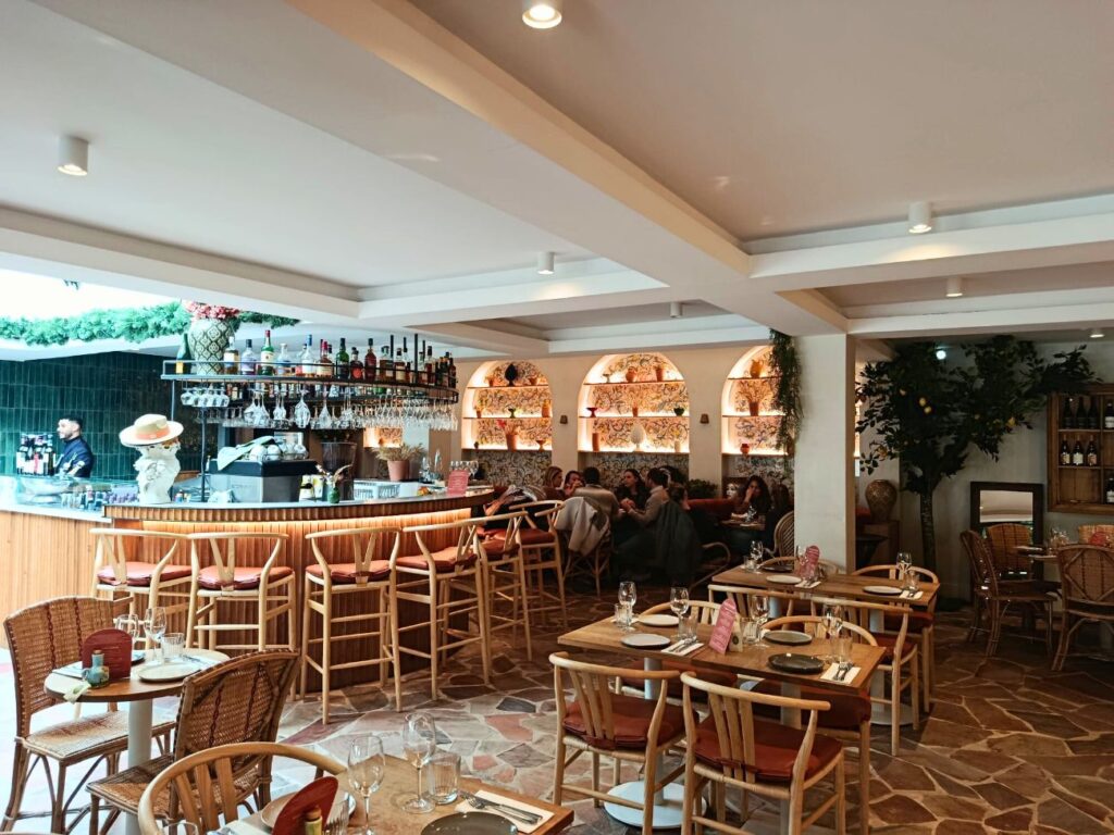 Casa Norma est un restaurant sicilien, spécialisé en pâtes fraîches et poissons maturés, situé quartier Mazarin, à Aix-en-Provence.