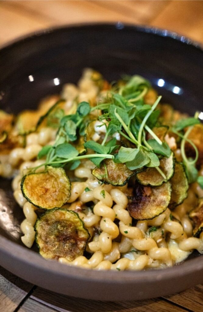 Casa Norma est un restaurant sicilien, spécialisé en pâtes fraîches et poissons maturés, situé quartier Mazarin, à Aix-en-Provence.