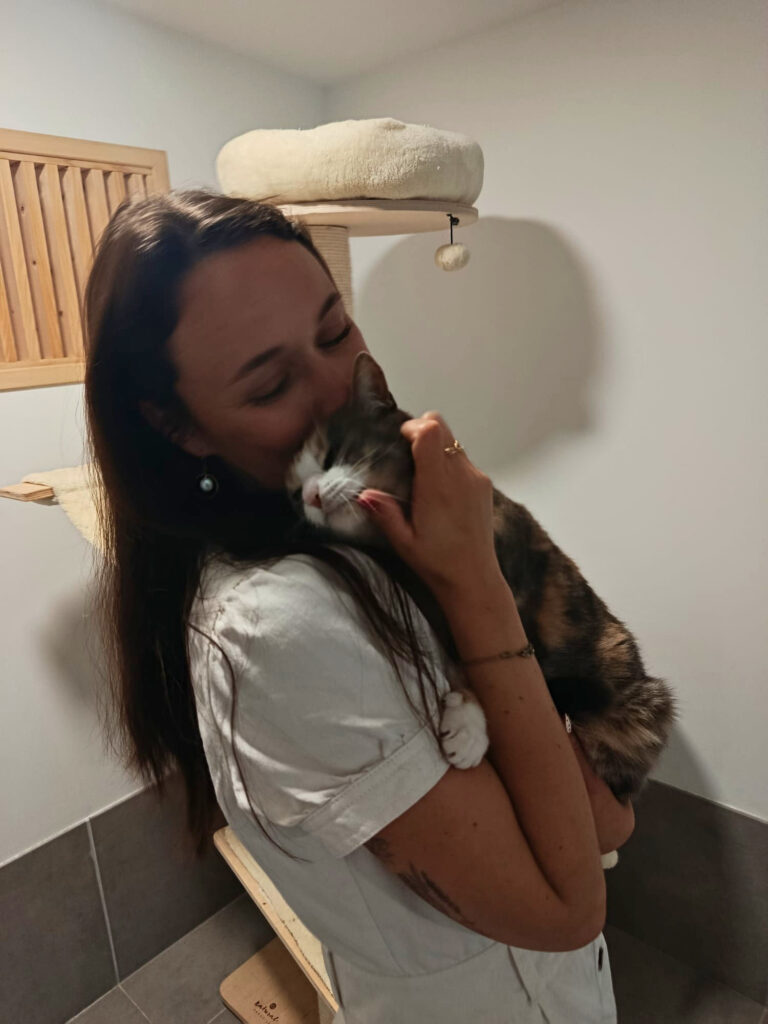 À Meyreuil, La Récré du Chat accueille les félins dans une pension pensée comme un cocon. Confort, bien-être et attention sont au cœur de chaque séjour (camille)