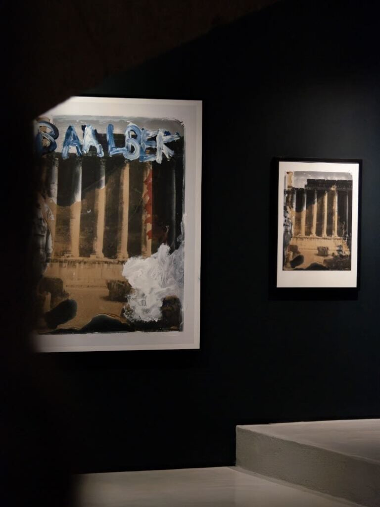 Au centre d’art Gallifet d'Aix-en-Provence, plus de cent images, dont certaines inédites, retracent trente-trois ans du regard unique du photographe François Halard (temple)
