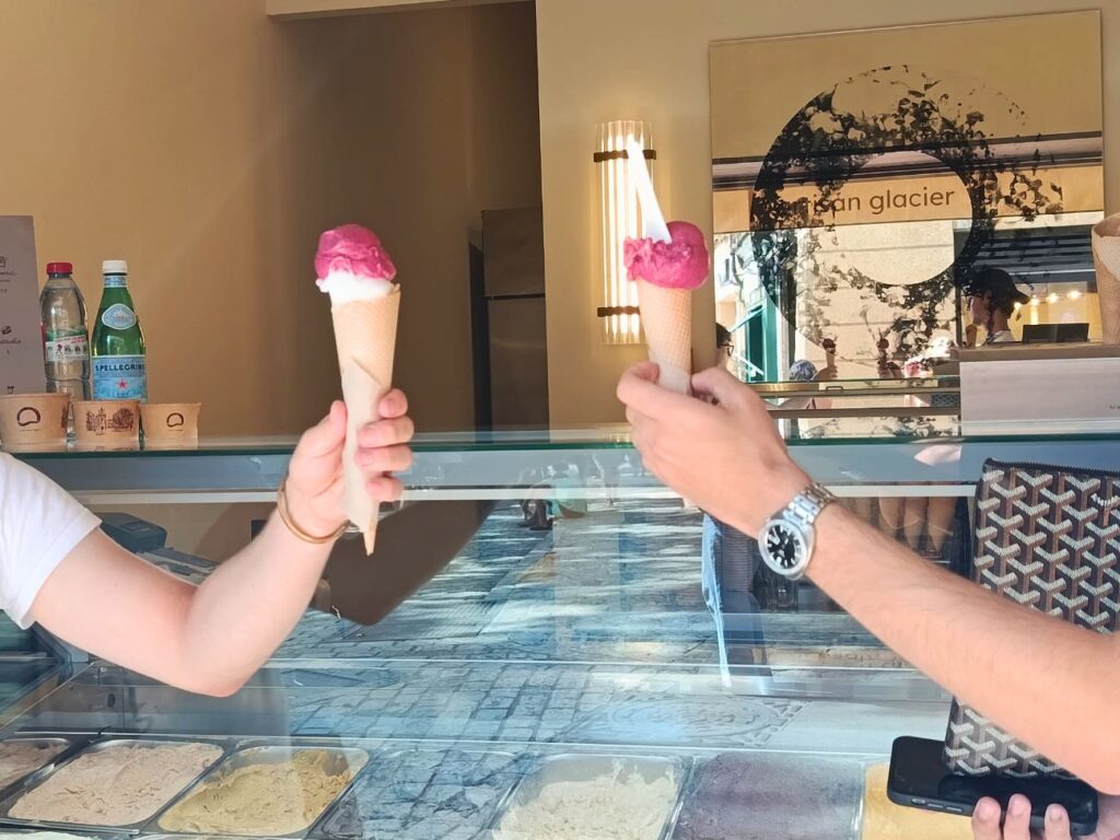 À Aix-en-Provence, le glacier artisanal Frèto fait fondre les gourmands avec ses glaces ultra crémeuses, ses parfums bien sentis et ses toppings maison (glaces)