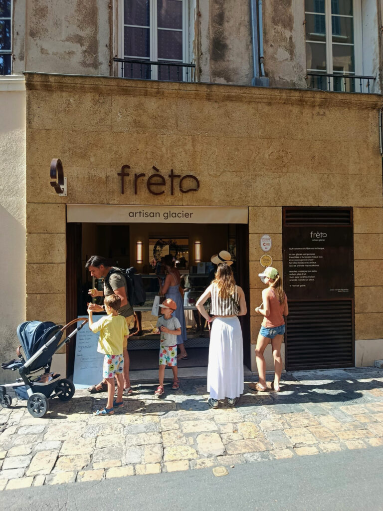 À Aix-en-Provence, le glacier artisanal Frèto fait fondre les gourmands avec ses glaces ultra crémeuses, ses parfums bien sentis et ses toppings maison (clients)