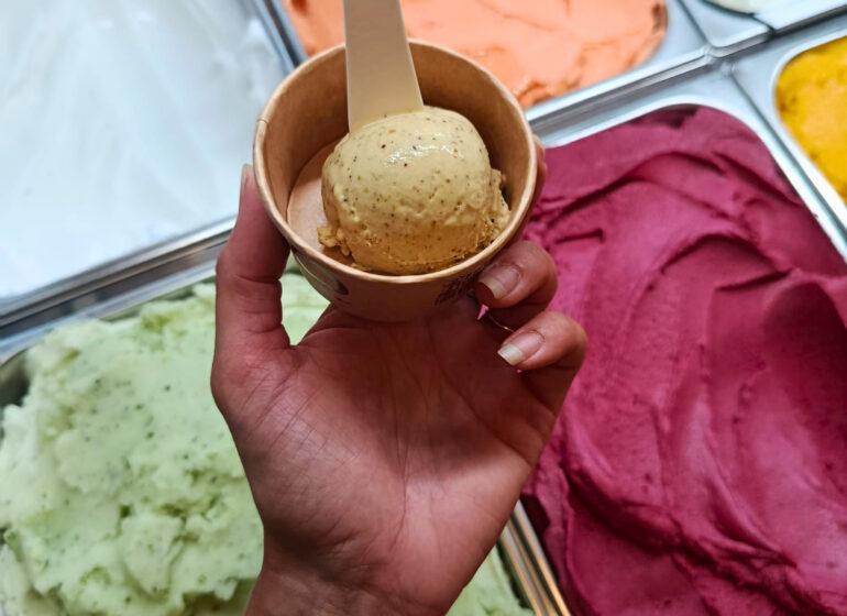 À Aix-en-Provence, le glacier artisanal Frèto fait fondre les gourmands avec ses glaces ultra crémeuses, ses parfums bien sentis et ses toppings maison (pot)