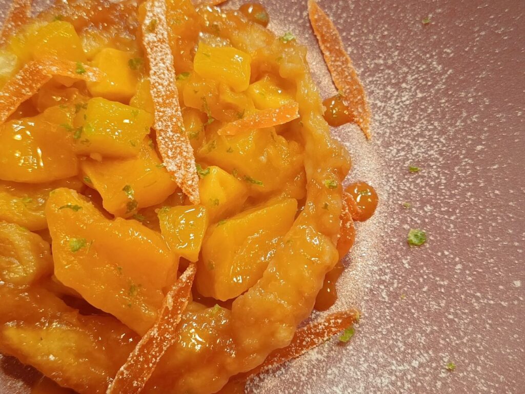 Super Dragon est une cantine chinoise à Aix-en-Provence qui propose une cuisine maison généreuse, typique, pleine de caractère et de saveurs (dessert)